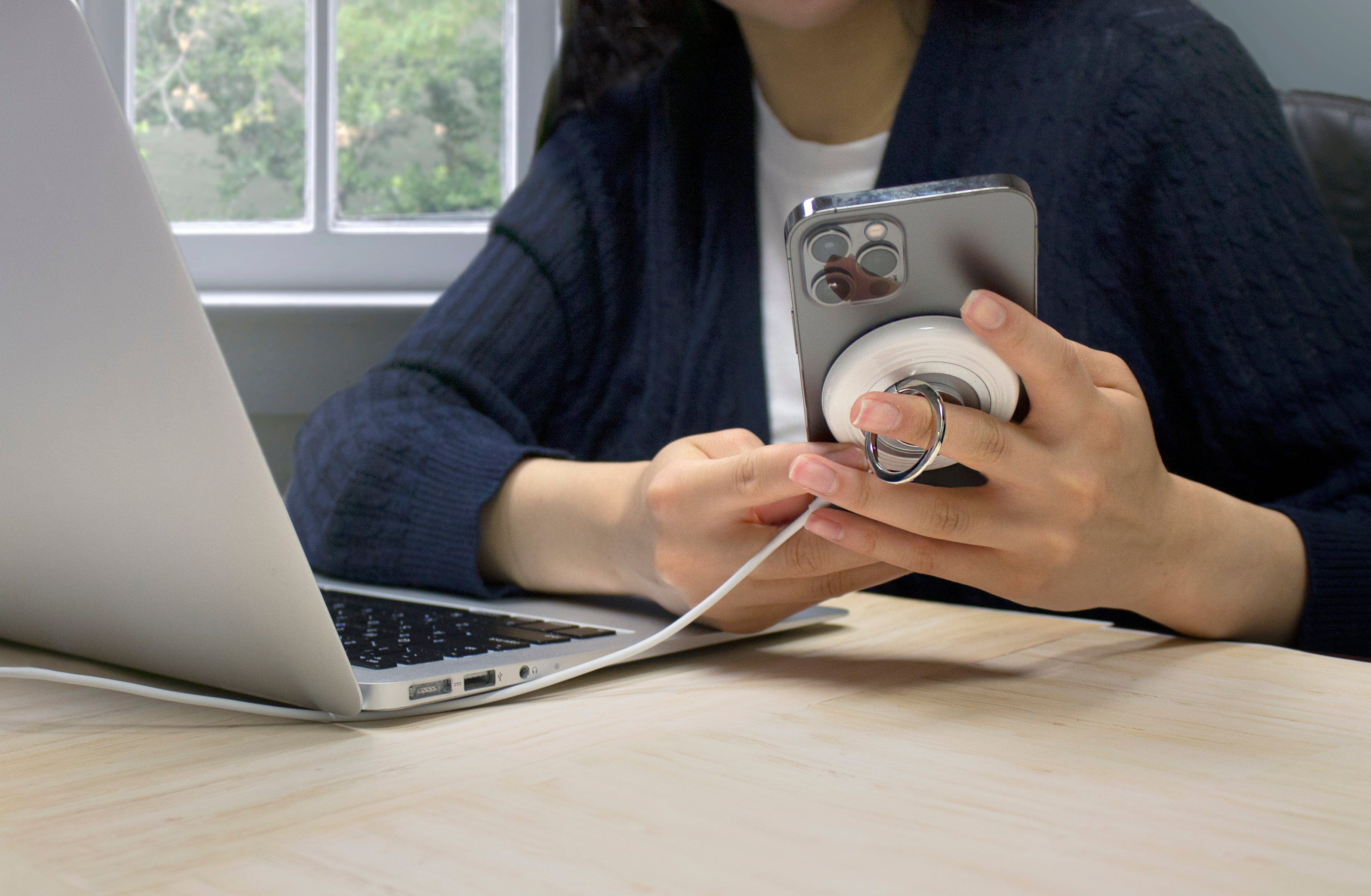 MagSafe® Compatible Wireless Charger with Ring Stand For iPhone 12/13/14/15 Series