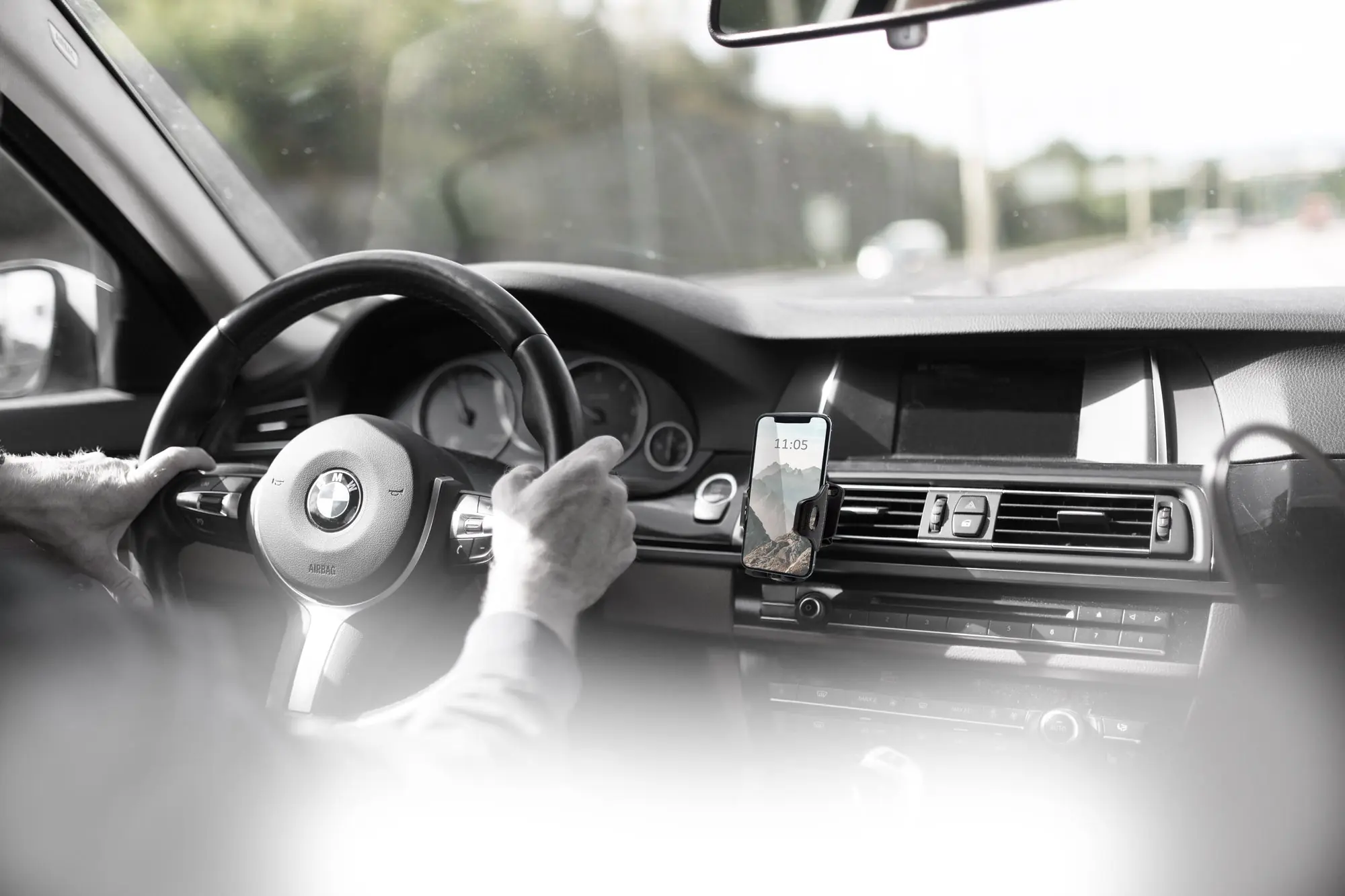 Enhance Your Driving Experience with the Adreama Universal Car Mount