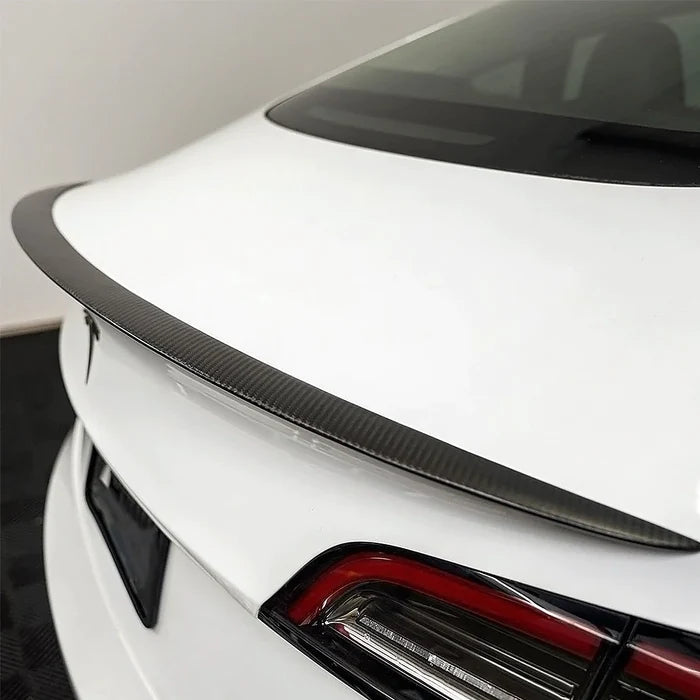 How to Choose the Perfect Carbon Fiber Spoiler for Your Tesla Model 3