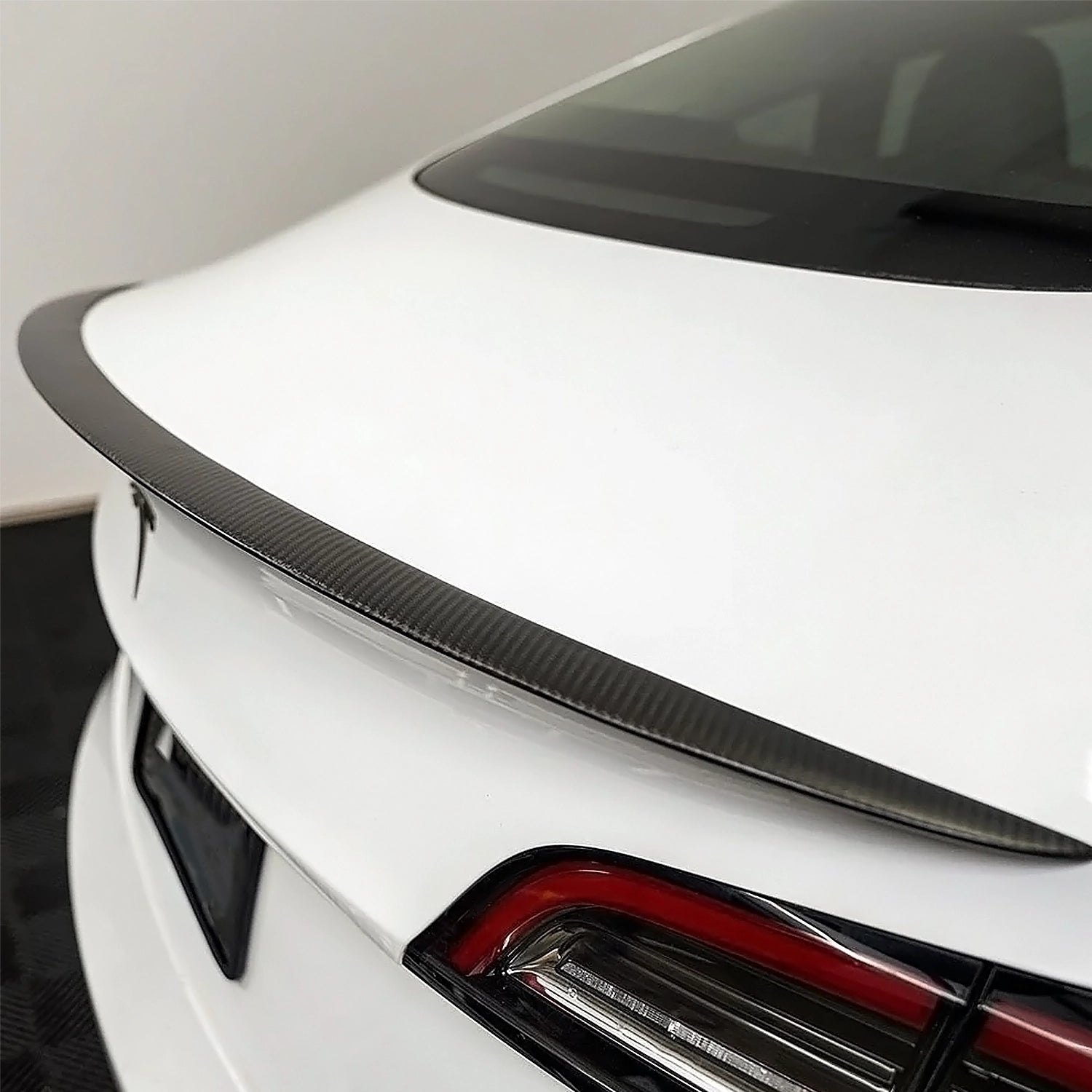 Tesla Model 3 Dry Carbon Fiber Performance Rear Spoiler